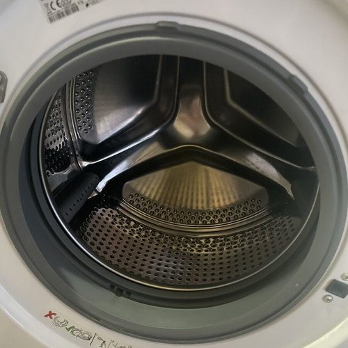 Altus washing machine like new, 6 kg capacity, 2017 model