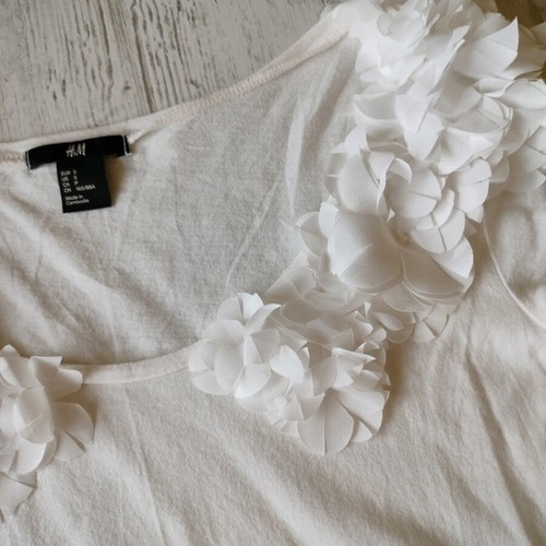 H&M White Blouse with White Flowers like new, 100% Cotton, Size S