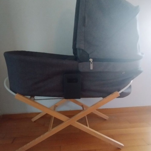Mothercare bassinet with stand and handmade covers like new