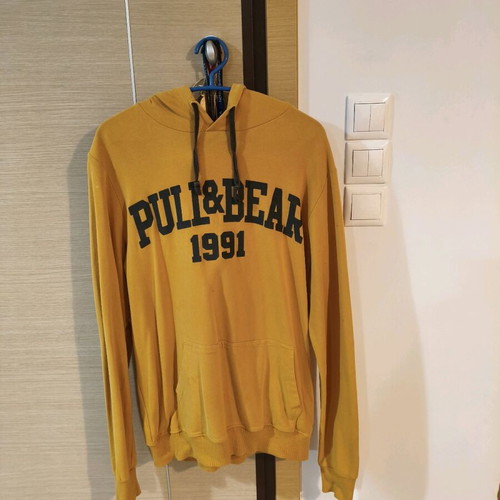 Pull & Bear sweatshirt used, mustard color, size L