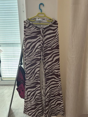 Bershka women's pants size XS like new, beige and brown