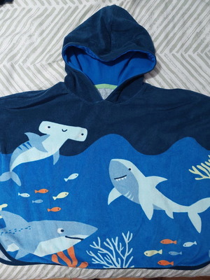 Baby beach poncho new, well-known brand