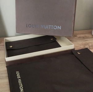 Автентична кутия Louis Vuitton + 2 кутии за съхранение – 60€