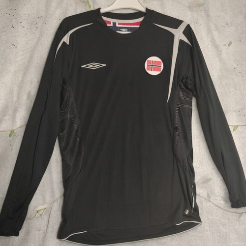 Umbro Norway NFF Goalkeeper Jersey Arnesen 1, black, size small