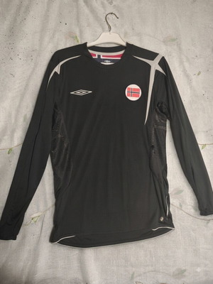 Umbro Norway NFF Goalkeeper Jersey Arnesen 1, black, size small