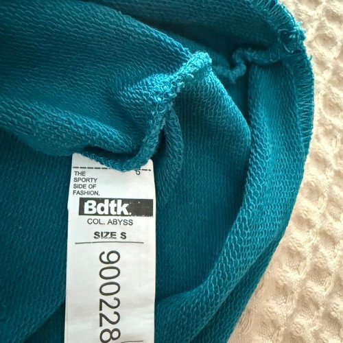 BDTK crop top teal like new, size S