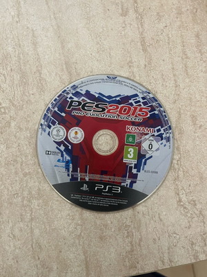 PES2015 PS3 disc used with protective case