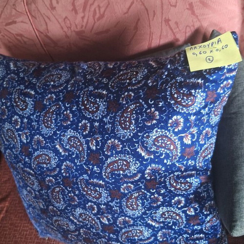 Pillows new, pack of 7, no.2