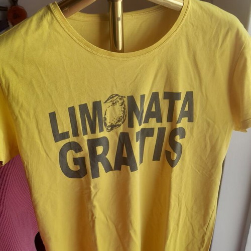 Benetton men's cotton t-shirt like new, yellow, size L