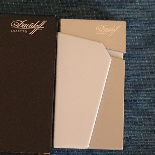 Davidoff vintage gas lighter with original box like new