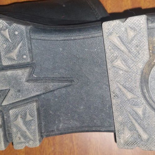 Buffalo OG sandals vegan leather size 39 like new, black white