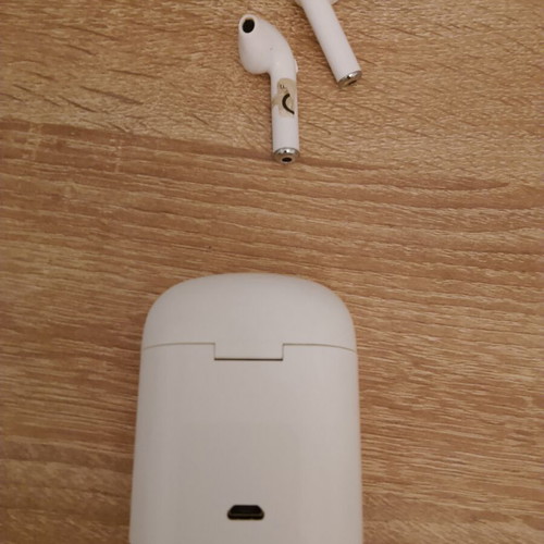 Earbuds like new