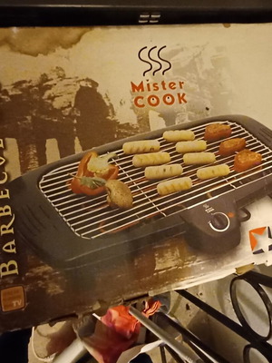 Electric tabletop grill like new