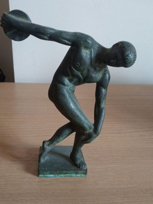 THE DISCUS THROWER OF MYRON***STORAGE ASSEMBLY