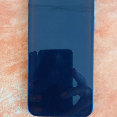 iPhone 12 used, 128GB, 12MP camera, black, with case