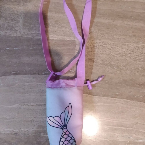 Girls' bottle holder like new