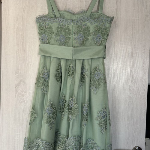 Camelot midi dress in green with floral lace, like new, size 42
