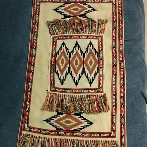 Set of 4 handmade table runners with rhombus and fringes like new
