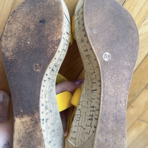 Envie Shoes yellow platform sandals like new, size 38