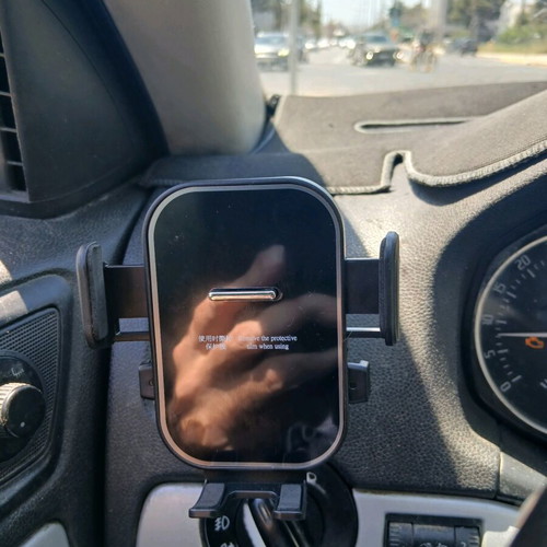 Phone holder for car vents new, stable and reliable