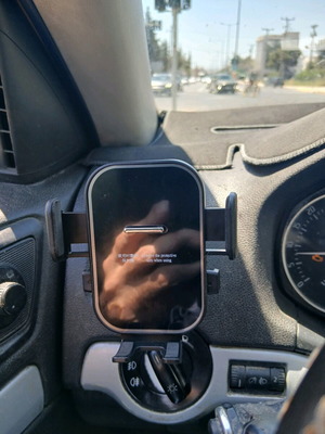 Phone holder for car vents new, stable and reliable