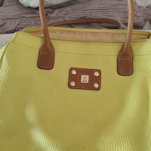 Kem shoulder bag yellow like new