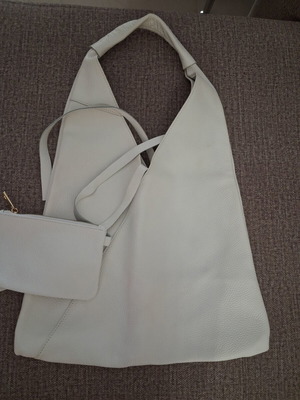 Leather shoulder bag with wallet like new, white