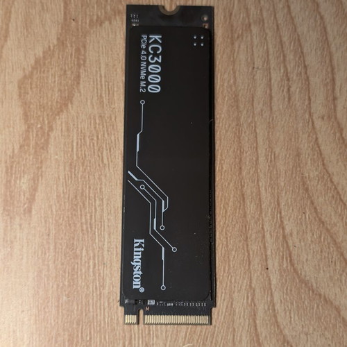 Kingston KC3000 1TB M.2 PCIe 4.0 NVMe SSD (PS5 Compatible)