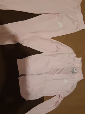 Σετ Nike για κορίτσι 5-6 ετών ροζ παστέλ και άσπρο σαν καινούργιο