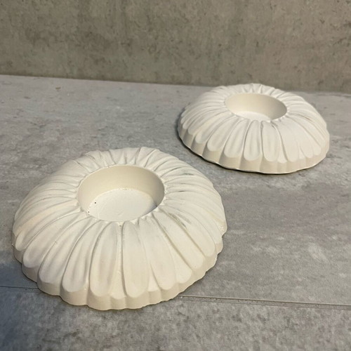 Plaster candle holders set of 3, like new, flower and heart shapes