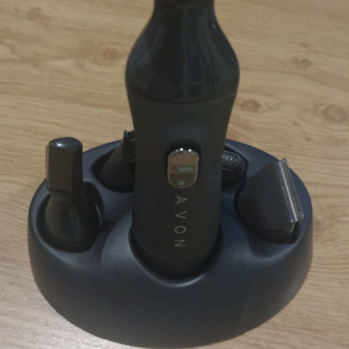 shaving device and nose hair removal Avon