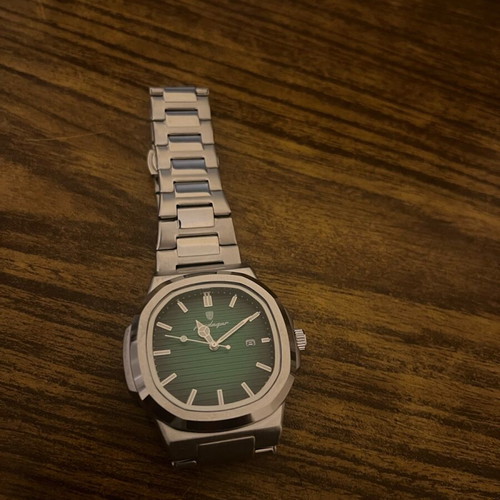 Hugo Poedagar watch like new, men's, green dial