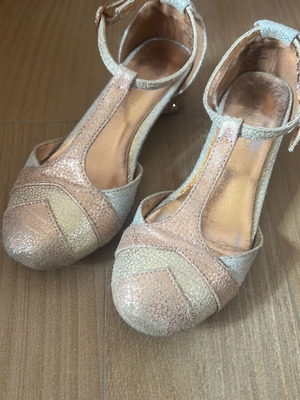 Monsoon πέδιλα μεταχειρισμένα για κορίτσια νούμερο 29 χρυσαφί και ασημί