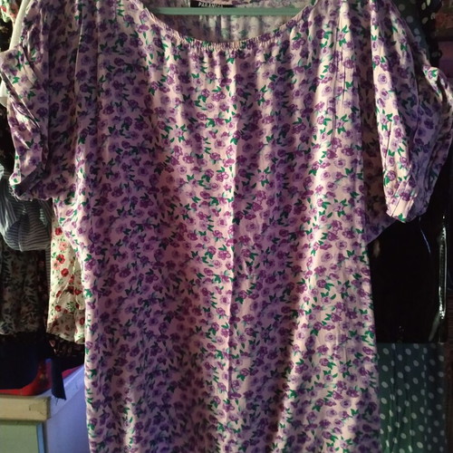 Paranoia T-shirt size S like new, multicolor
