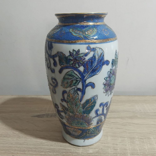 Decorative vase type Delf used