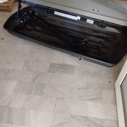 Modula Voyager roof box 430 lt with 2 keys