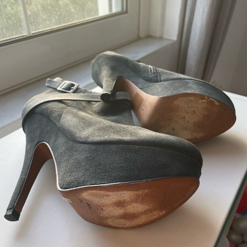Aldo suede stiletto shoes used, grey with belt detail, size 38