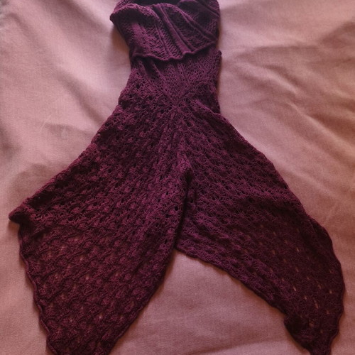 Burgundy knitted poncho with wide cowl neck and asymmetrical edges like new