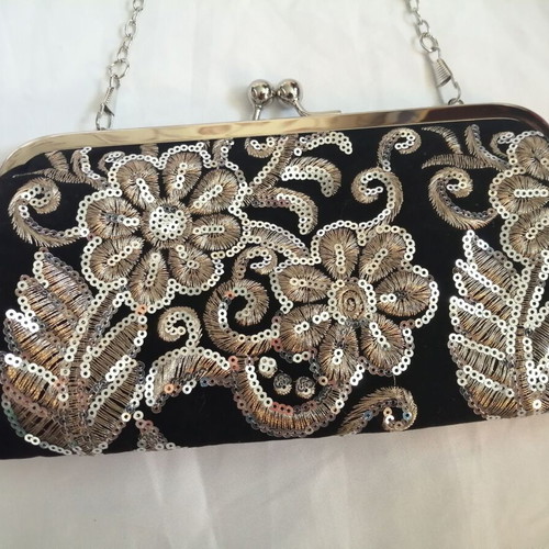 Elegant black clutch bag with sequins and floral embroidery, new