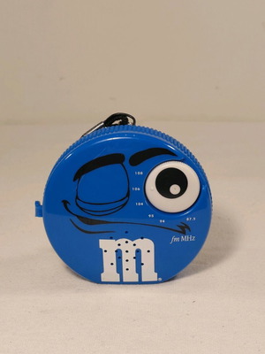 M&M Radio 1997 used in good condition