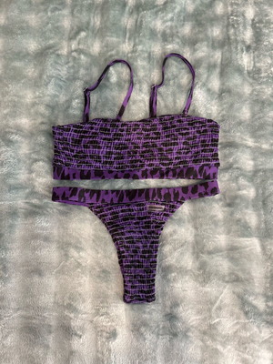Purple animal print bikini like new, size M