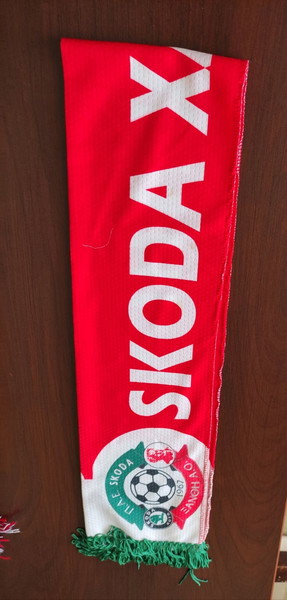 Συλλεκτικά κασκόλ της skoda Ξάνθης και εισιτήρια.