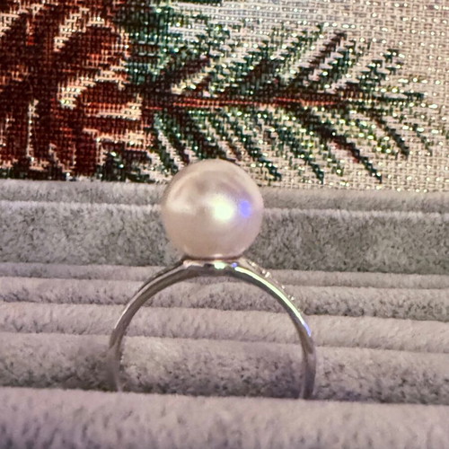 Jenavi silver ring with pearl new, white and silver