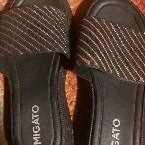 Migato sandals size 37 new, black and gold