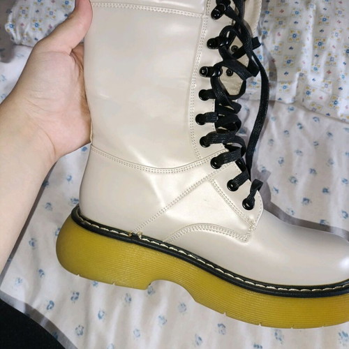 Famous Shoes Cream Color Arvylaki Boots New Size 38