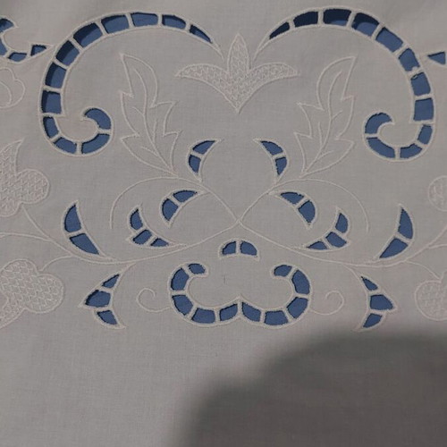 White Embroidered Curtain 100% Cotton Like New, 180x150 to 190cm
