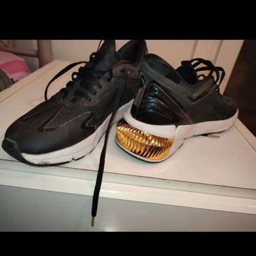 Puma Provoke XT Block sneakers size 38.5 used, black and gold