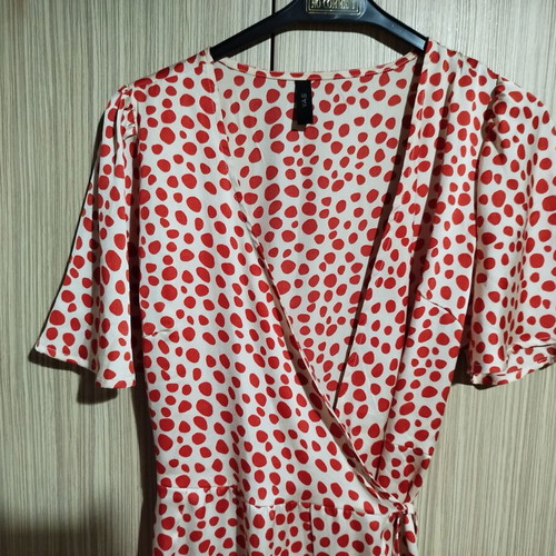 Yas polka dot wrap dress like new, above knee length, red beige