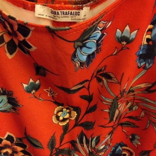 Floral midi dress Zara medium size like new, super tight