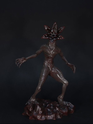 Demogorgon figure from Stranger Things new, 15 cm